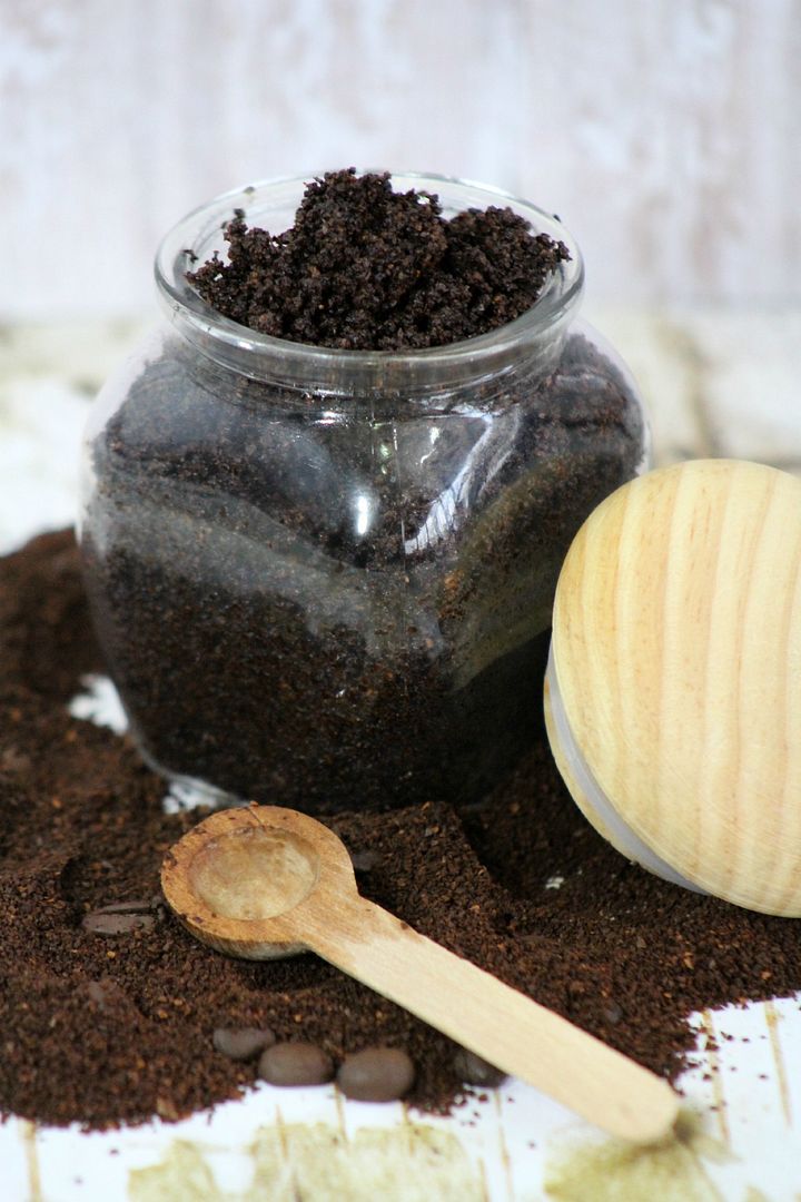 Coffee Scrub Recipe An Easy DIY Mother's Day Gift Idea